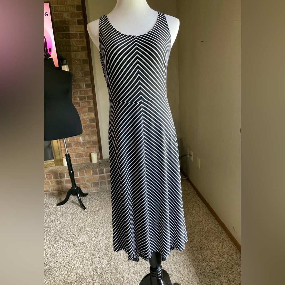 Black and White Striped Sleeveless High Low Dress by DR collection Size 10